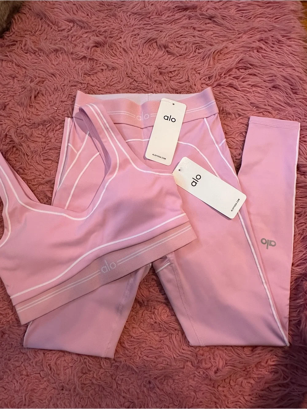 ALO pink heartthrob set